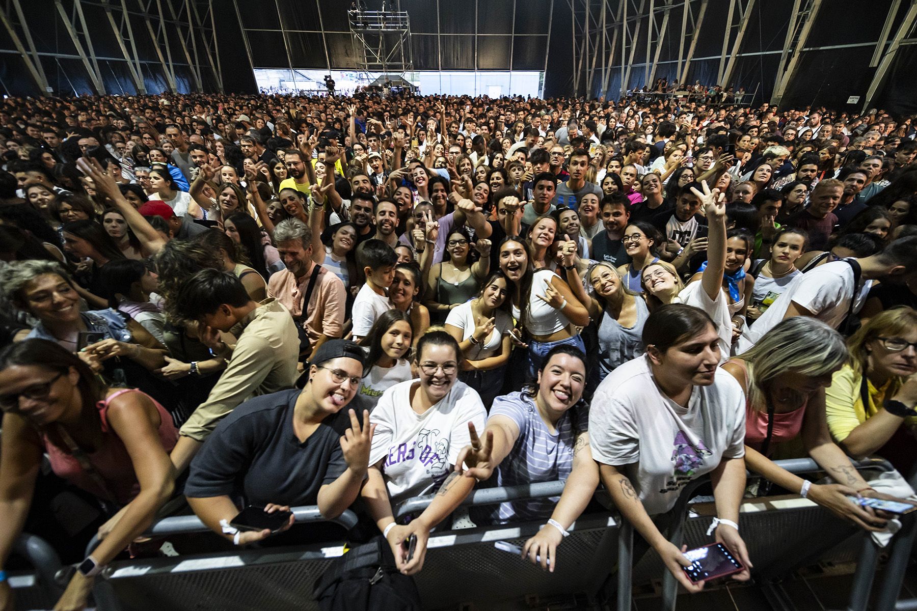 El tot venut de Melendi i els eufòrics posen fi a tot un èxit de