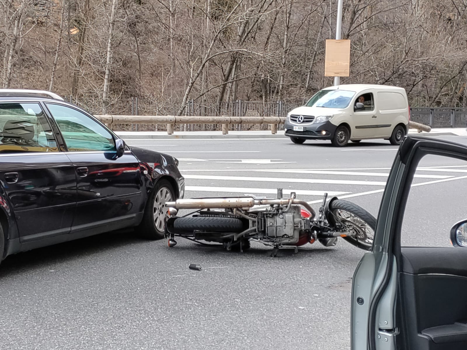 Ferit Lleu Un Motorista En Un Accident A Sant Julià Altaveu El Diari Digital Dandorra 9114