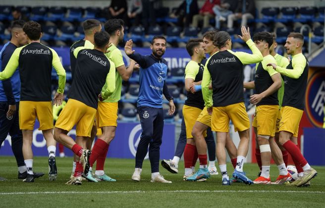 L'Andorra fa pinya abans de l'escalfament davant l'Albacete. 