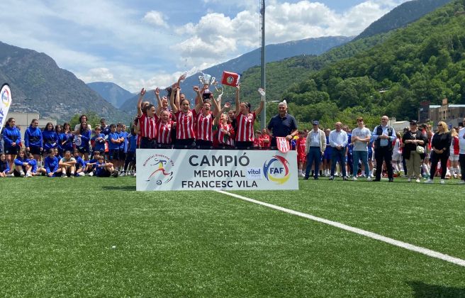 L'equip femení de l'Athletic Club, guanyador del Memorial Francesc Vila. L'equip femení de l'Athletic Club, guanyador del Memorial Francesc Vila.