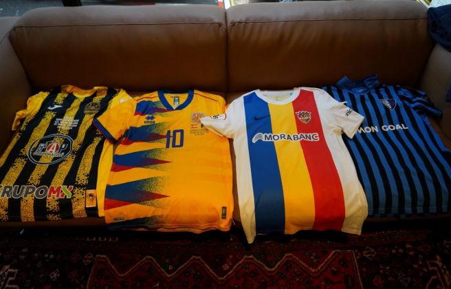 Les quatre samarretes més importants de la seva trajectòria (UE, Selecció, FC Andorra i Inter d'Escaldes).