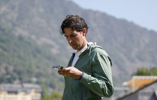 Jaume Nogués, pendent del telèfon en un dels entrenaments d'aquest mes d'agost. 