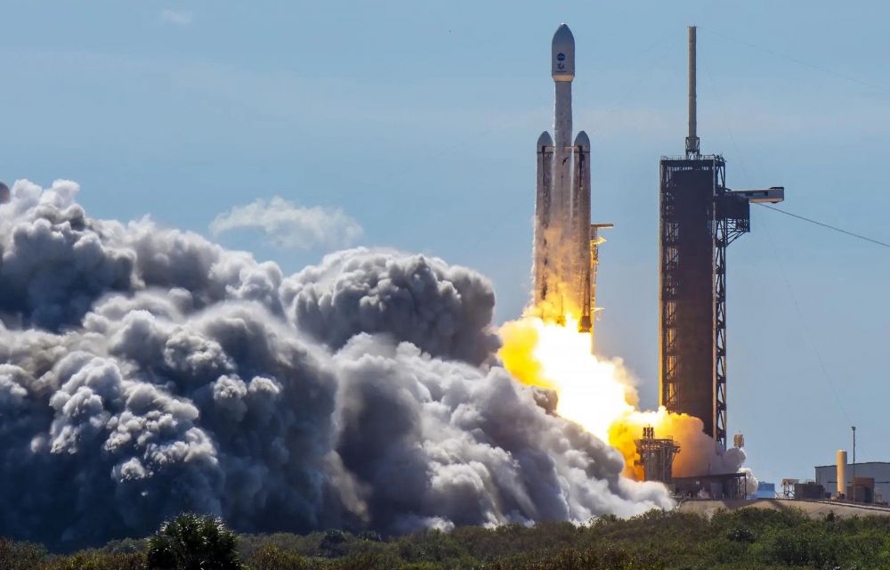 Llançament del Europa Clipper amb un coet Falcon Heavy de SpaceX des del Kennedy Space Center a Florida - Crèdit: SpaceX