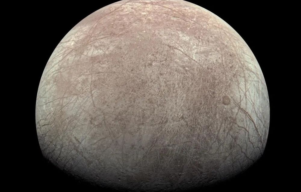 Europa vista per la sonda Juno durant el sobrevol del 29 de setembre del 2022 - Crèdit: NASA/JPL-Caltech/SwRI/MSSS Image