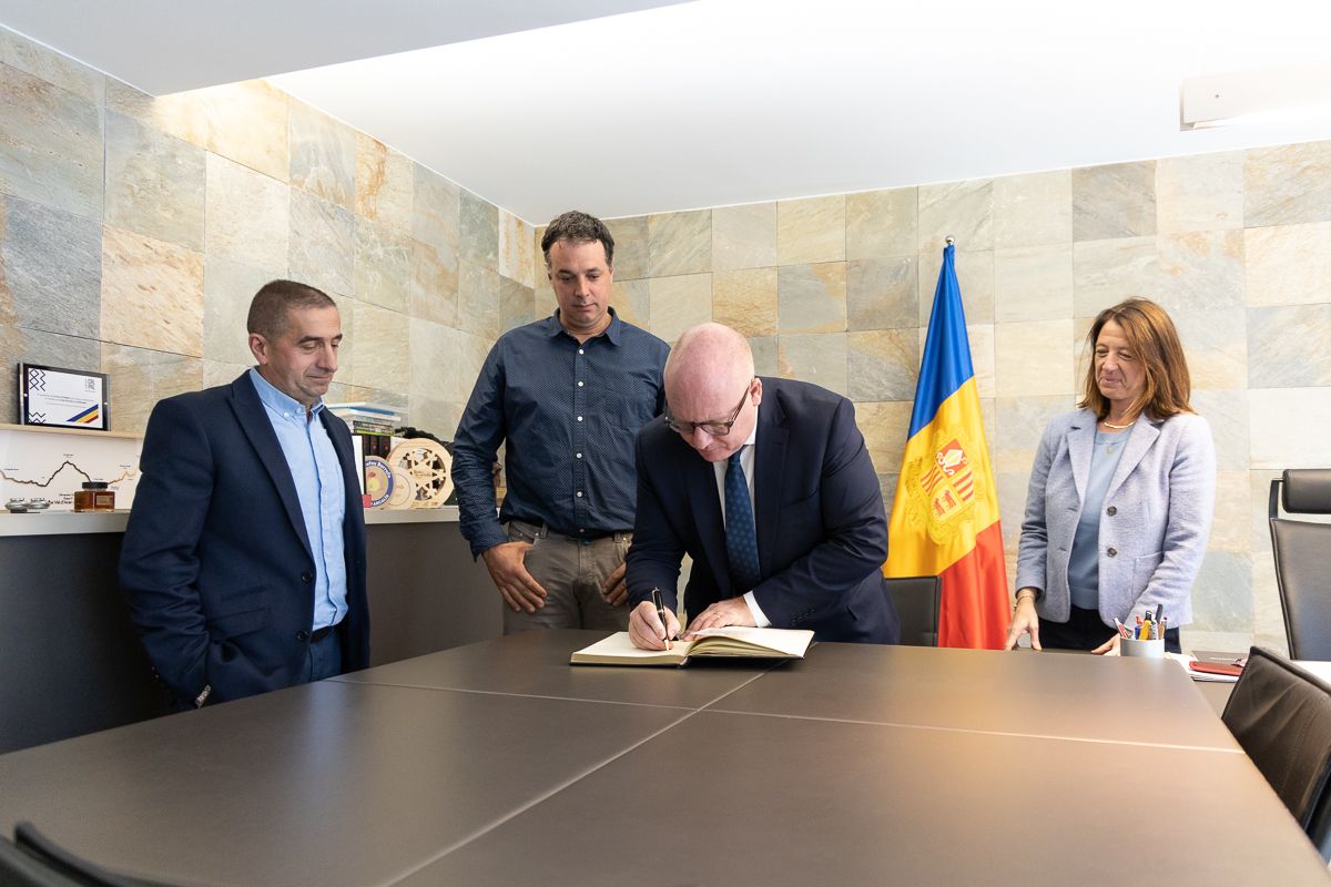 Visita del cònsol portuguès al comú d'Ordino.