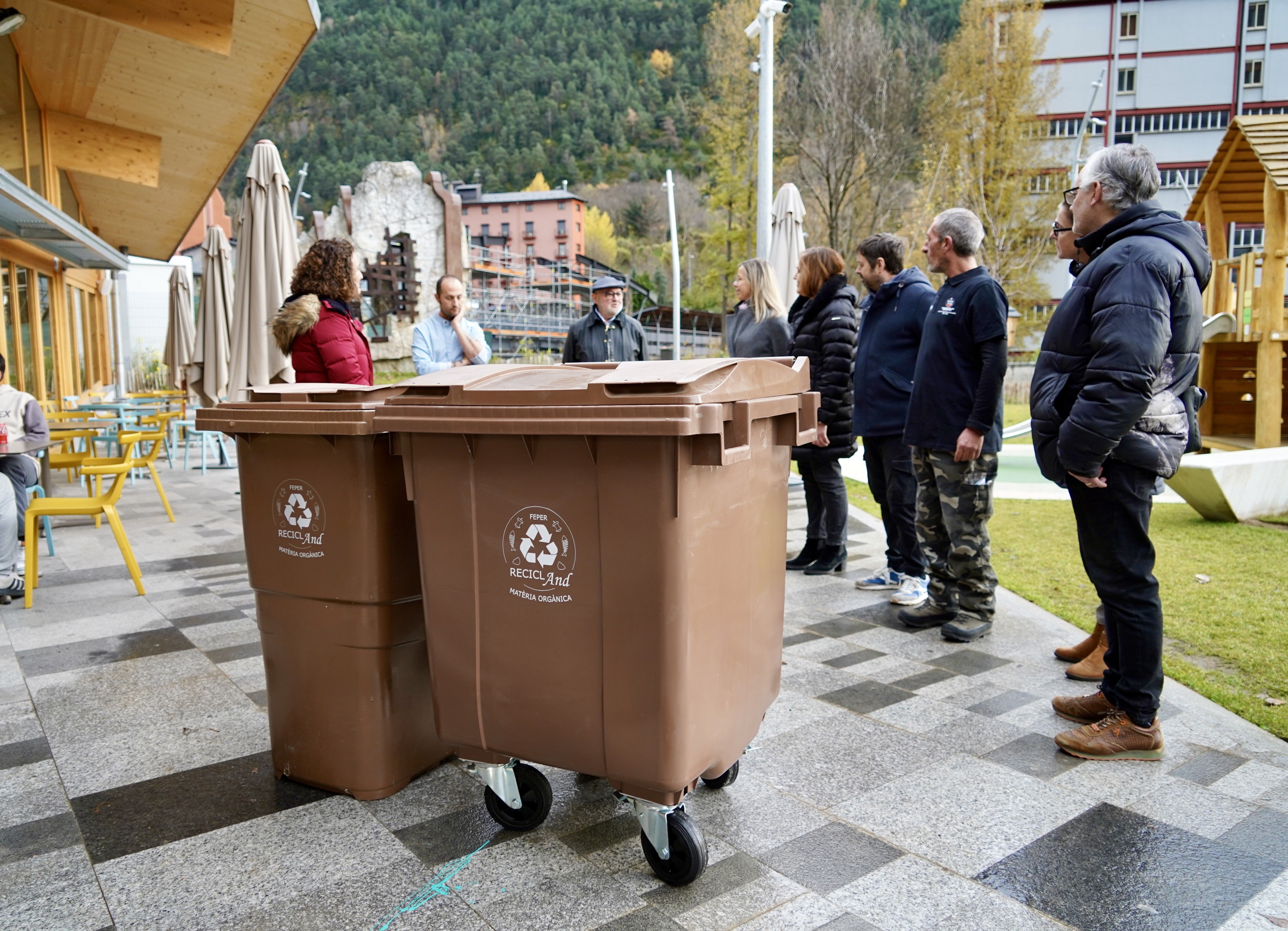 Encamp suma 25 establiments a la recollida selectiva de residus orgànics.