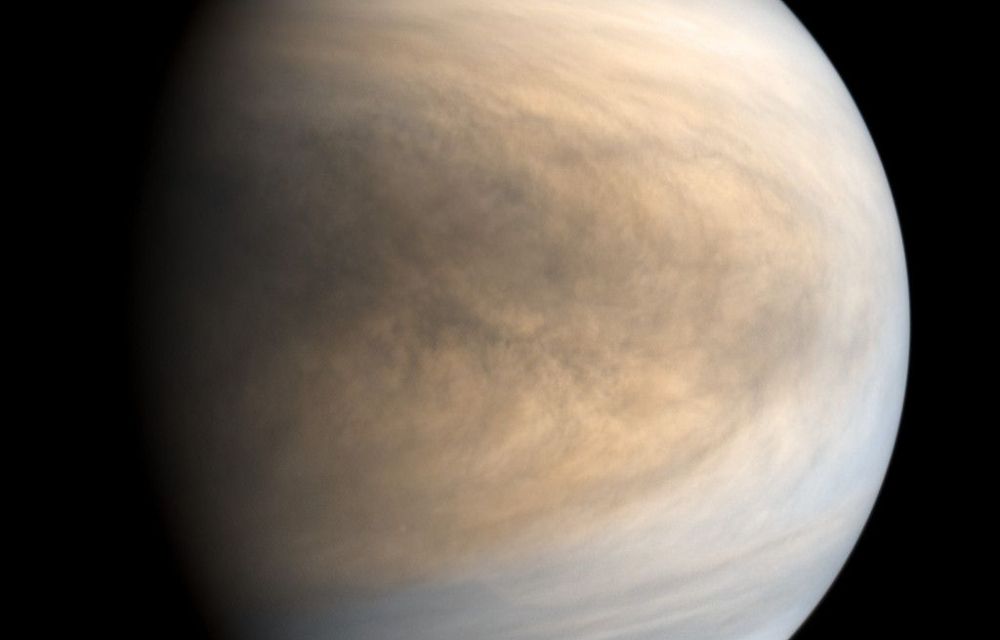 Imatge en ultravioleta de l'atmosfera de Venus obtinguda per la sonda Akatsuki - Crèdit: JAXA/ISAS/DARTS/Kevin M. Gill