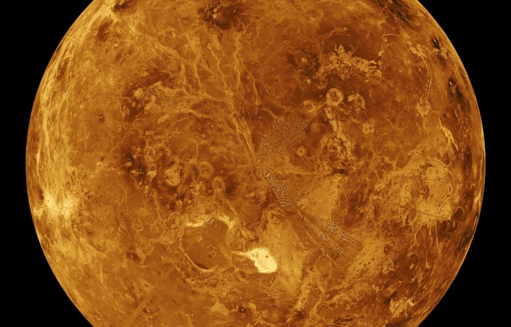 L'hemisferi nord de Venus reconstruït a partir de les dades de radar de la sonda Magellan - Crèdit: NASA/JPL