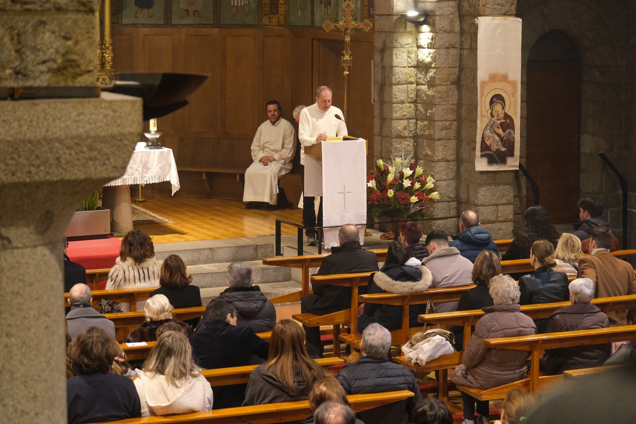 Els fidels també s'han acostat a la Missa del Gall d'Escaldes.Engordany.