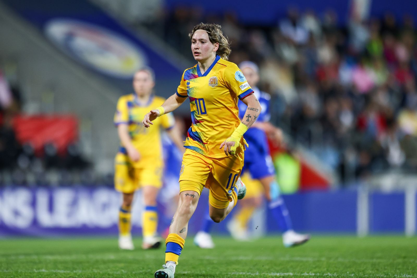 La laurediana és una de les jugadores més importants de l'atac de Panadero. La laurediana és una de les jugadores més importants de l'atac de Panadero.